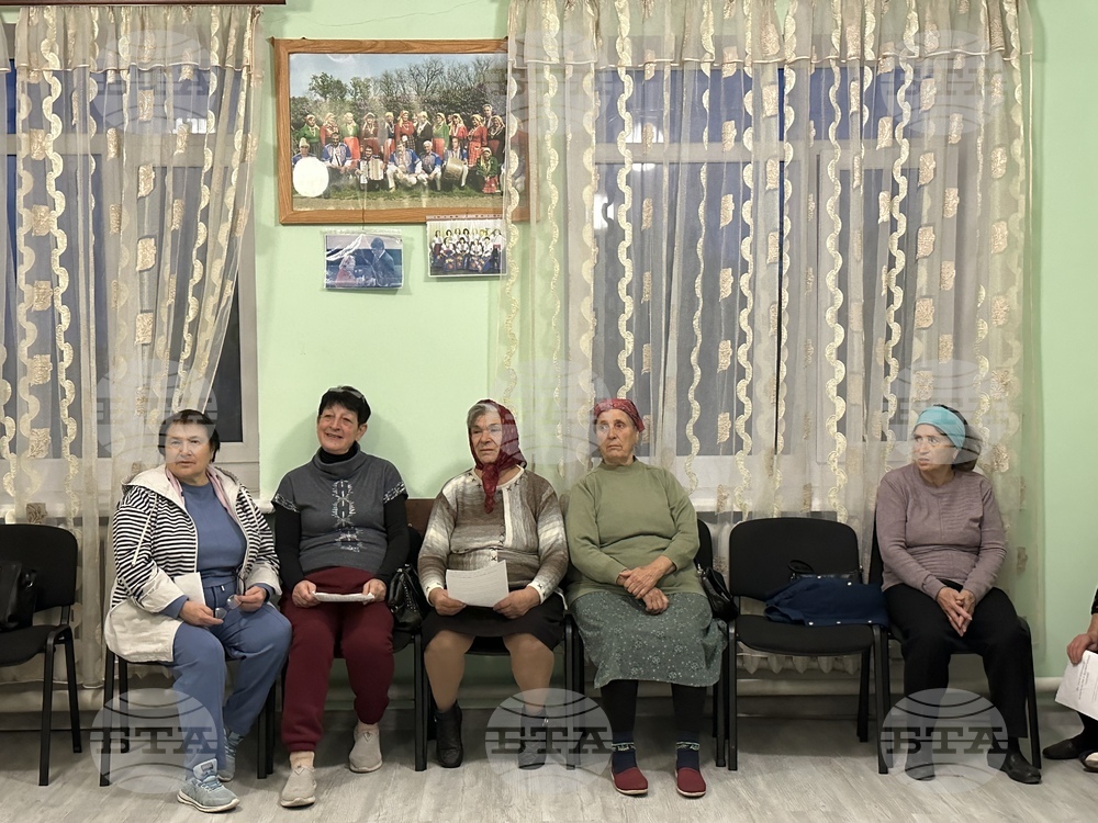 Украйна - село Камчик (Заря) - българска общност
