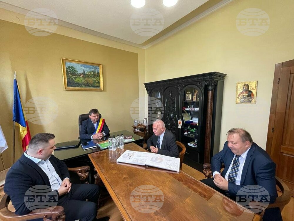 Посланикът ни в Румъния посети община Винга