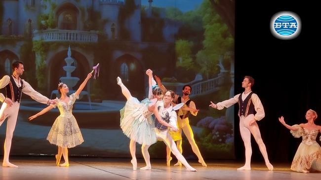 Японка и италианец изпълняват главните роли в премиерния за бургаската опера балетен спектакъл за деца „Палечка“