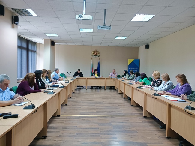 310 безработни лица ще бъдат наети на работа по Регионалната програма за заетост за област Кюстендил. Финансирането е с пет пъти повече средства от миналата година