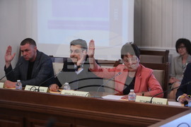 Парламент - комисия по образованието и науката