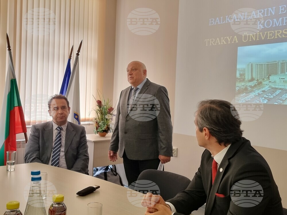 Лекари от Тракийския университет в Одрин представиха пред кърджалийски медици работата си в областта на онкологията