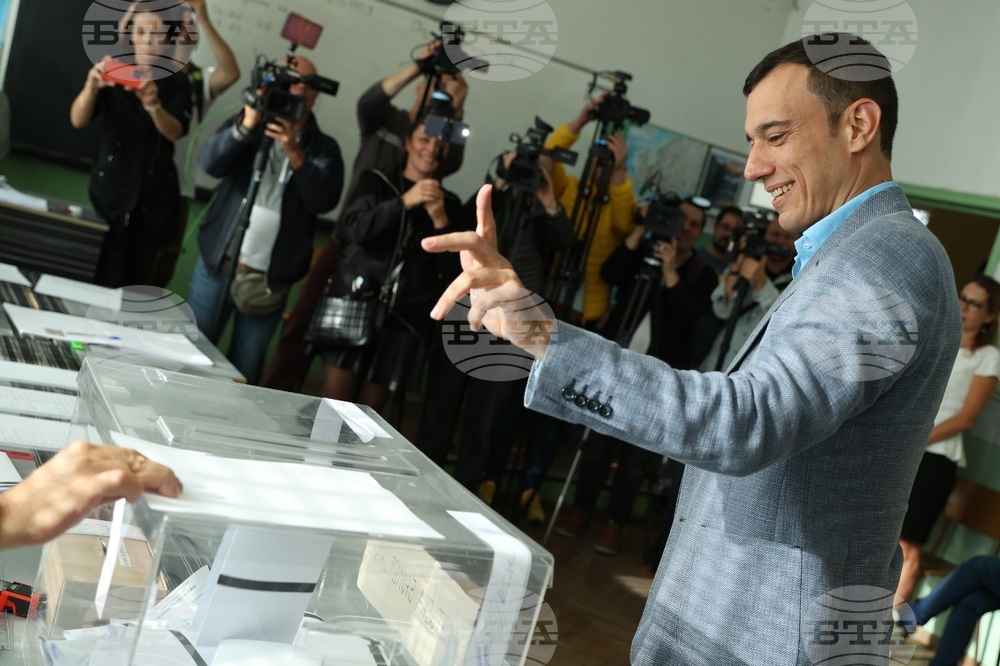 Васил Терзиев - гласуване - местни избори 2023