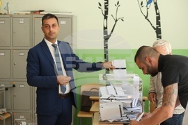 Деян Николов  - гласуване - местни избори 2023