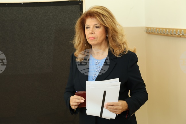 Илияна Йотова - гласуване - местни избори 2023