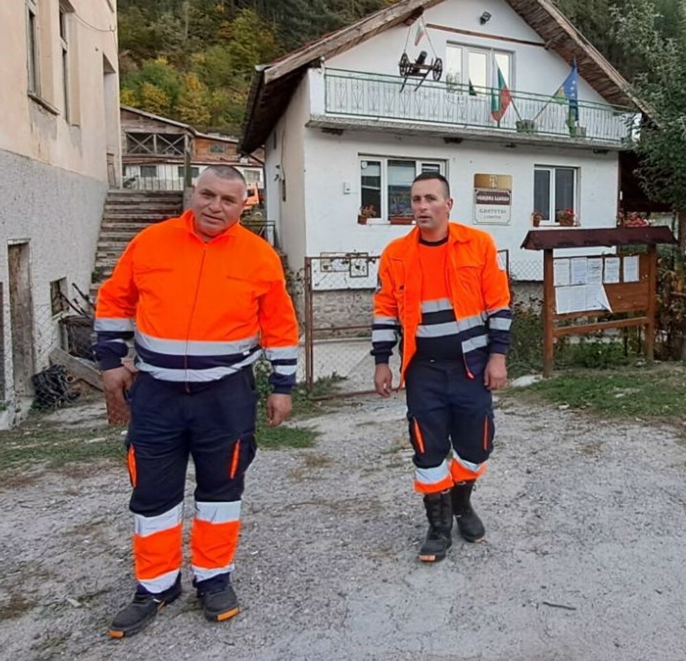 Пожар е възникнал високо в планината в землището на село Гостун, община Банско
