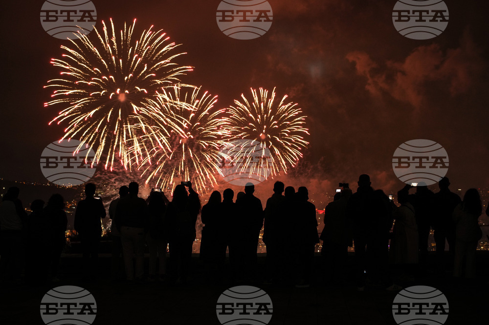 Близо един милион турски граждани се очаква да прекарат новогодишните празници в курортите или в чужбина