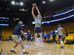 Mavericks Warriors Basketball