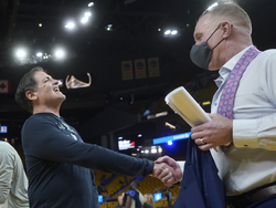 Mavericks Warriors Basketball