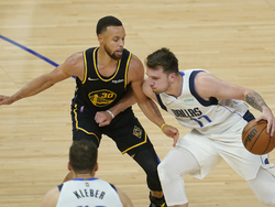 Mavericks Warriors Basketball