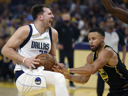 Mavericks Warriors Basketball
