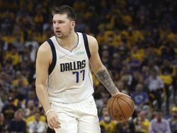 Mavericks Warriors Basketball