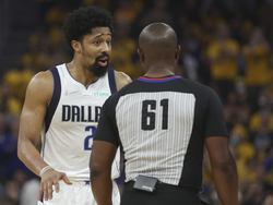 Mavericks Warriors Basketball