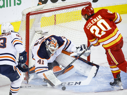 Oilers Flames Hockey