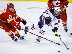 Oilers Flames Hockey