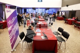 Да работиш (е) яко!“ - кариерен форум