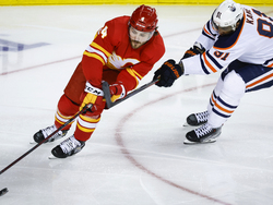 Oilers Flames Hockey