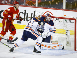 Oilers Flames Hockey