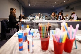 Изоставени деца - дискусия