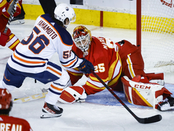 Oilers Flames Hockey