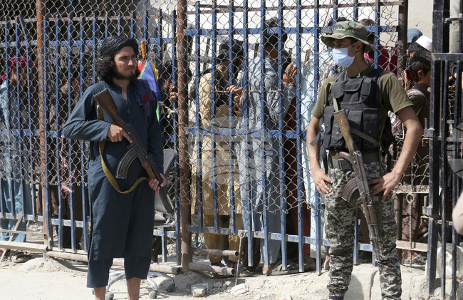 Китай и Пакистан призоваха да бъдат предприети действия срещу бойци в Афганистан