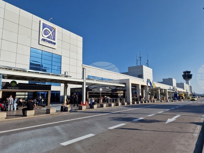 Атинското летище отчита увеличение на пътниците с 6,7 процента и 185,8 млн. евро печалба от началото на годината