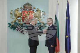 Румен Радев - културни дейци - отличия - връчване