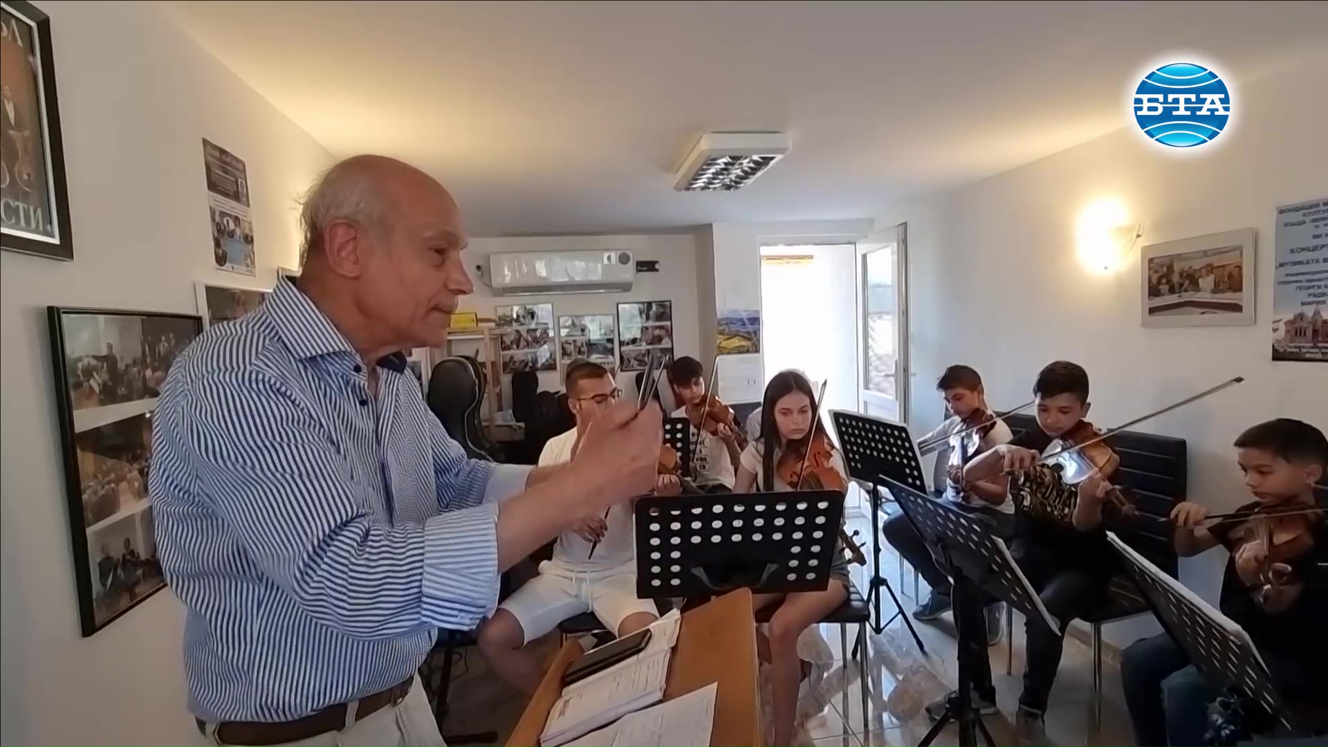 Нов проект на световноизвестния цигулар Георги Калайджиев дава надежда за ранно музикално развитие на деца от ромското гето в Сливен