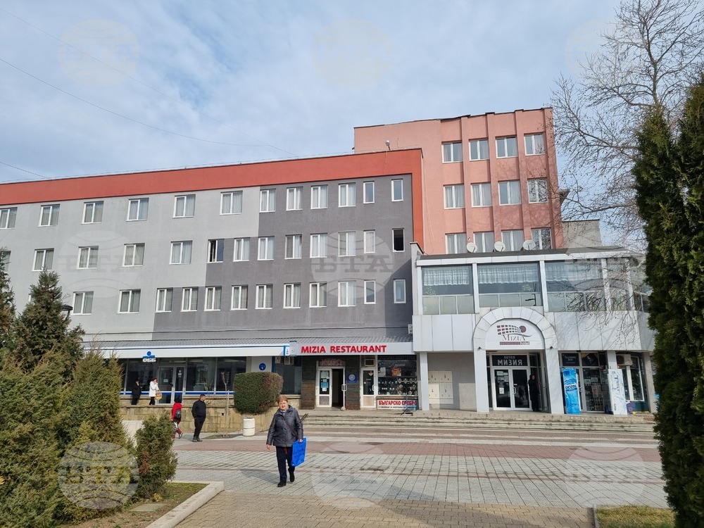 Повече деца са родени през миналата година в област Търговище; 56,7 на сто от тях са извънбрачни