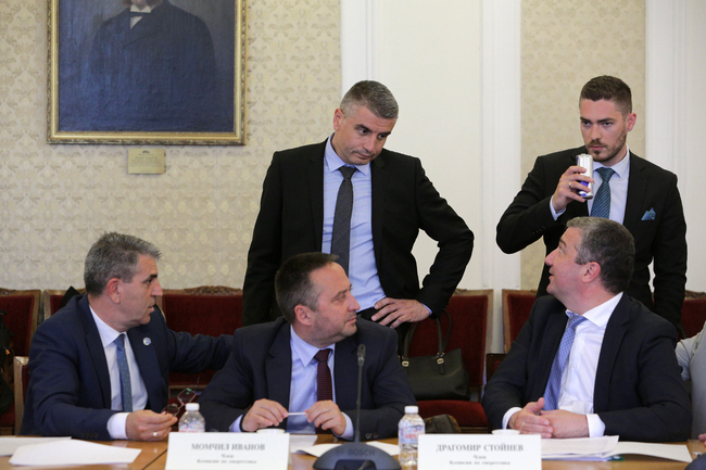 Комисията по енергетика на парламента прие на първо четене предложения за промени в Закона за енергетиката