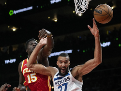 Timberwolves Hawks Basketball