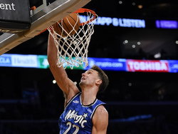 Magic Lakers Basketball