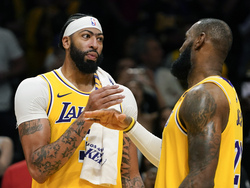 Magic Lakers Basketball
