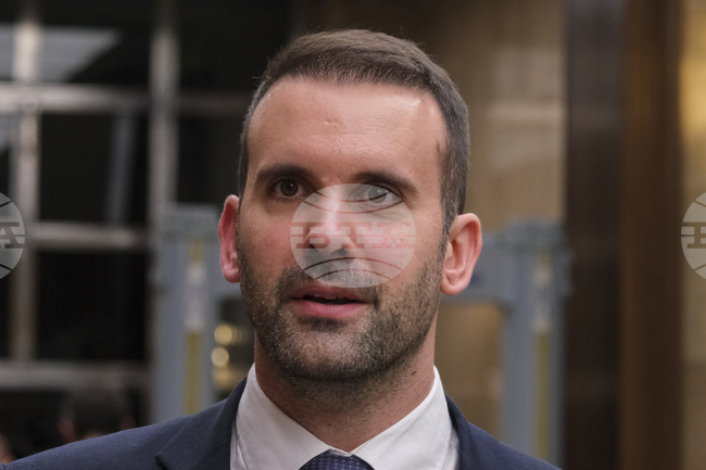 Черна гора ще наложи временен визов режим за турски граждани, обяви черногорският премиер Милойко Спаич