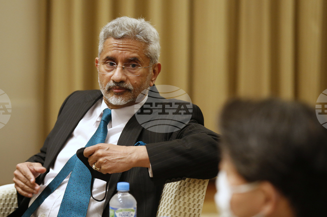 ПТИ: Индийският външен министър заяви, че Западът подкрепя военния режим в Пакистан 