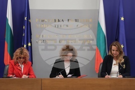 Меморандум за сътрудничество между Сдружение "Съвет на жените в бизнеса в България" и Министерство на труда и социалната политика - подписване