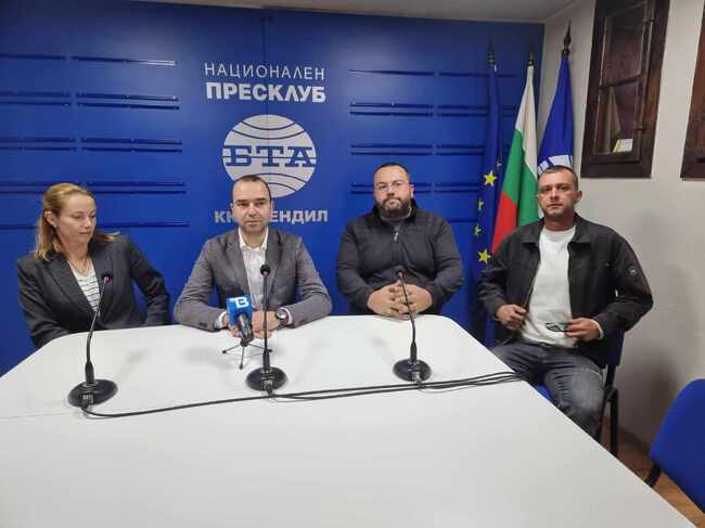 Пресконференция на кандидата за кмет на община Кюстендил Огнян Атанасов преди балотажа в неделя