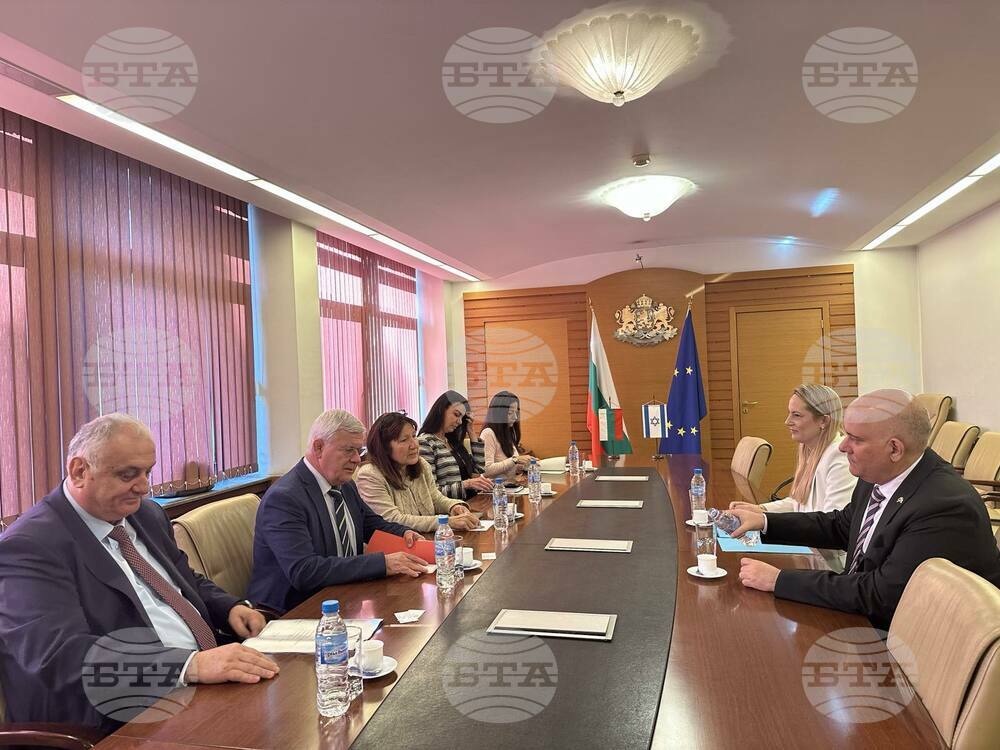 Agriculture Minister Vatev Discusses Possibilities for Cooperation in Field of Water Management and Irrigation at Meeting with IsraelI Ambassador