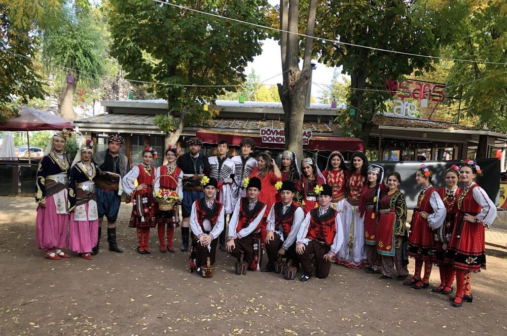 Община Разград: Деца от ТР“Елбетица“ от ДТШ“Хорце“ към Центъра за работа с деца участваха в концерти в Ескишехир, посветени на националния празник на Турция 