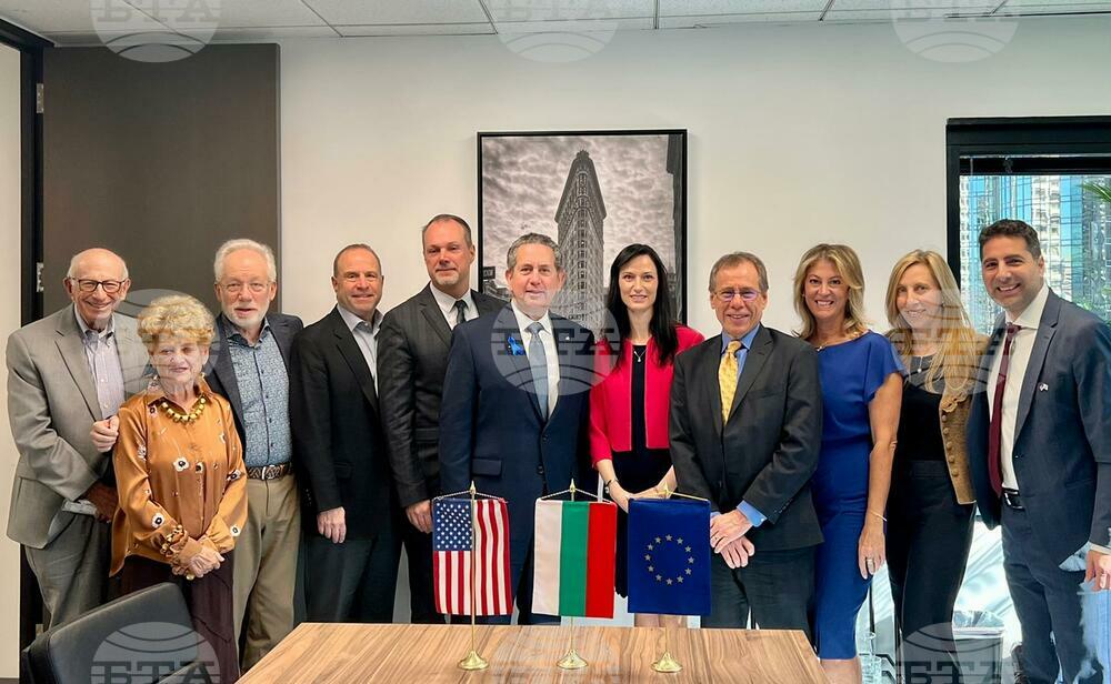 Foreign Minister Gabriel Meets American Jewish Committee Representatives in LA