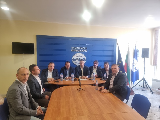 Седем от кандидатите за кметове на Пазарджик заявиха подкрепа за Петър Куленски