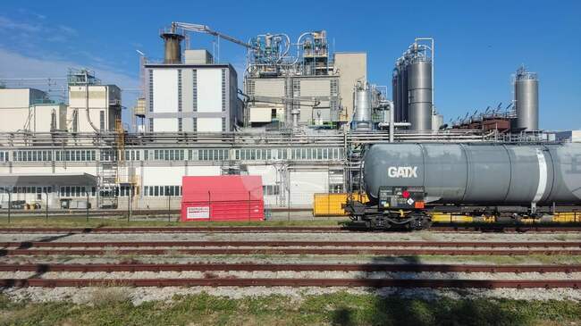 Главният изпълнителен директор на О Ем Ви предупреди ЕС, че рискува да загуби вноса на газ от Катар заради разпоредбите за устойчивостта