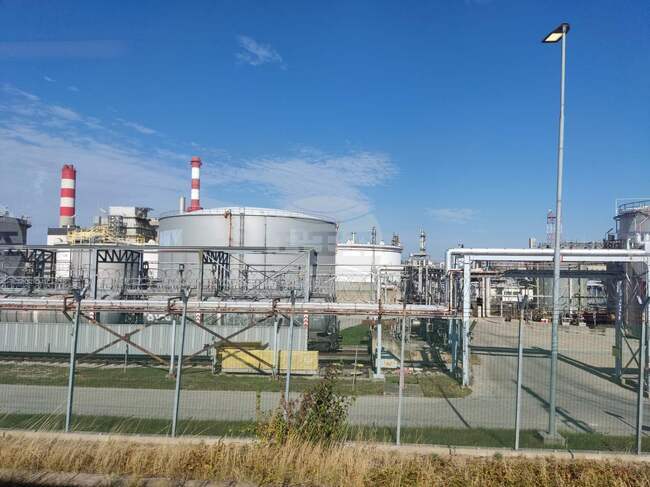 Австрийският концерн О Ем Ви свива плановете си за инвестиции до 2030 г. 