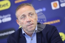 Футбол - мъжки национален отбор - треньор - представяне