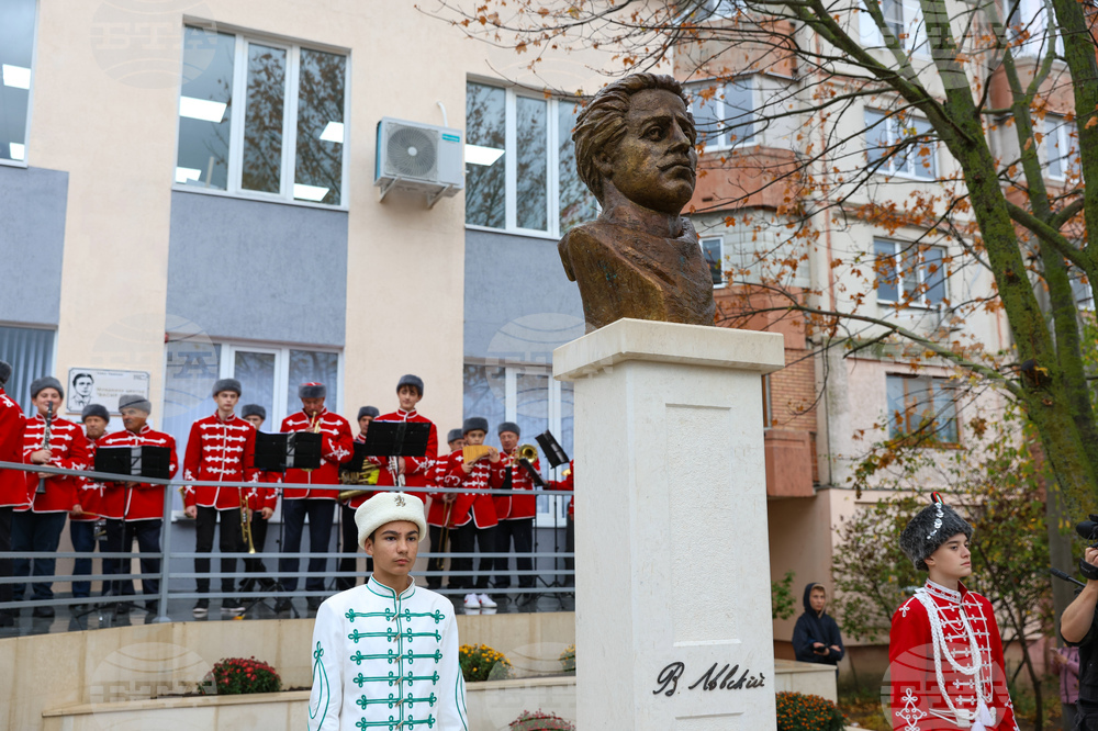 Молдова - Васил Левски - паметник - откриване