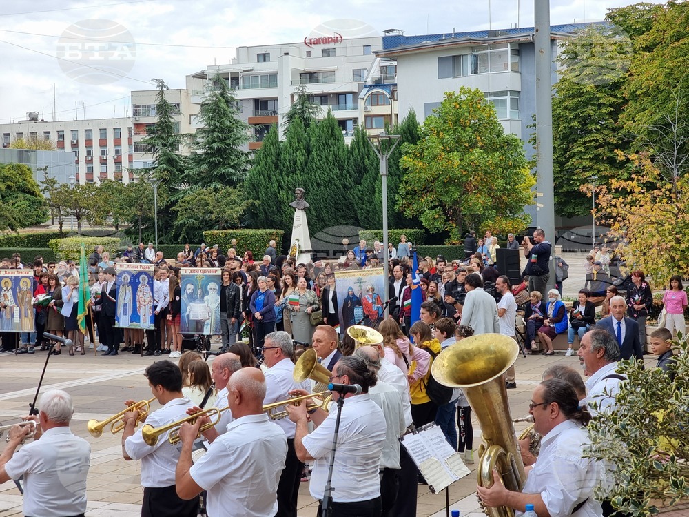 Ямбол - Ден на народните будители - отбелязване