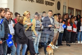 Ловеч - културни институции - протест