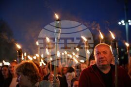 Бургас - Ден на народните будители - факелно шествие