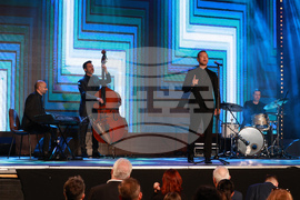 Будител на десетилетието - награди - церемония