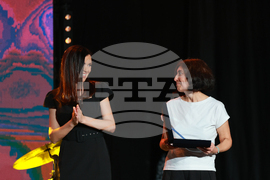 Будител на десетилетието - награди - церемония